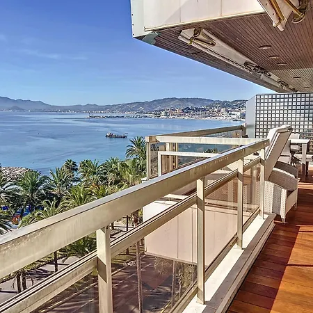 Croisette - 2 Bedrooms - Panoramic Sea View アパート カンヌ